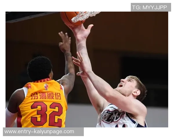 中锋市场竞争激烈罗威理查兹艾萨克弩机等球员纷纷待售引发关注