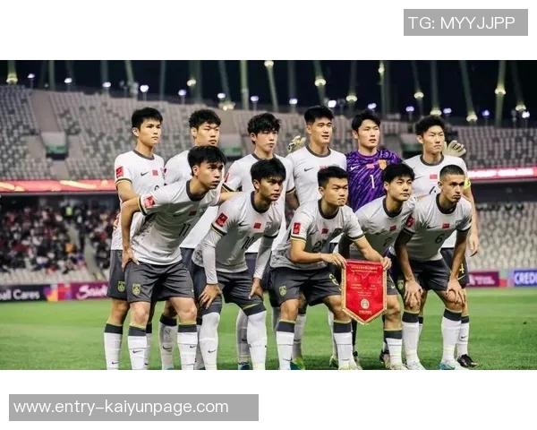 小伙子们斗志昂扬中国队与日本队携手小组赛零失球展现强大防守实力